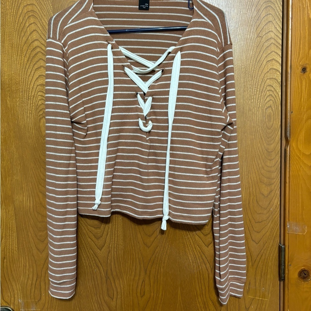 The Classic Brown and White Striped Lace-Up Lightweight Sweater